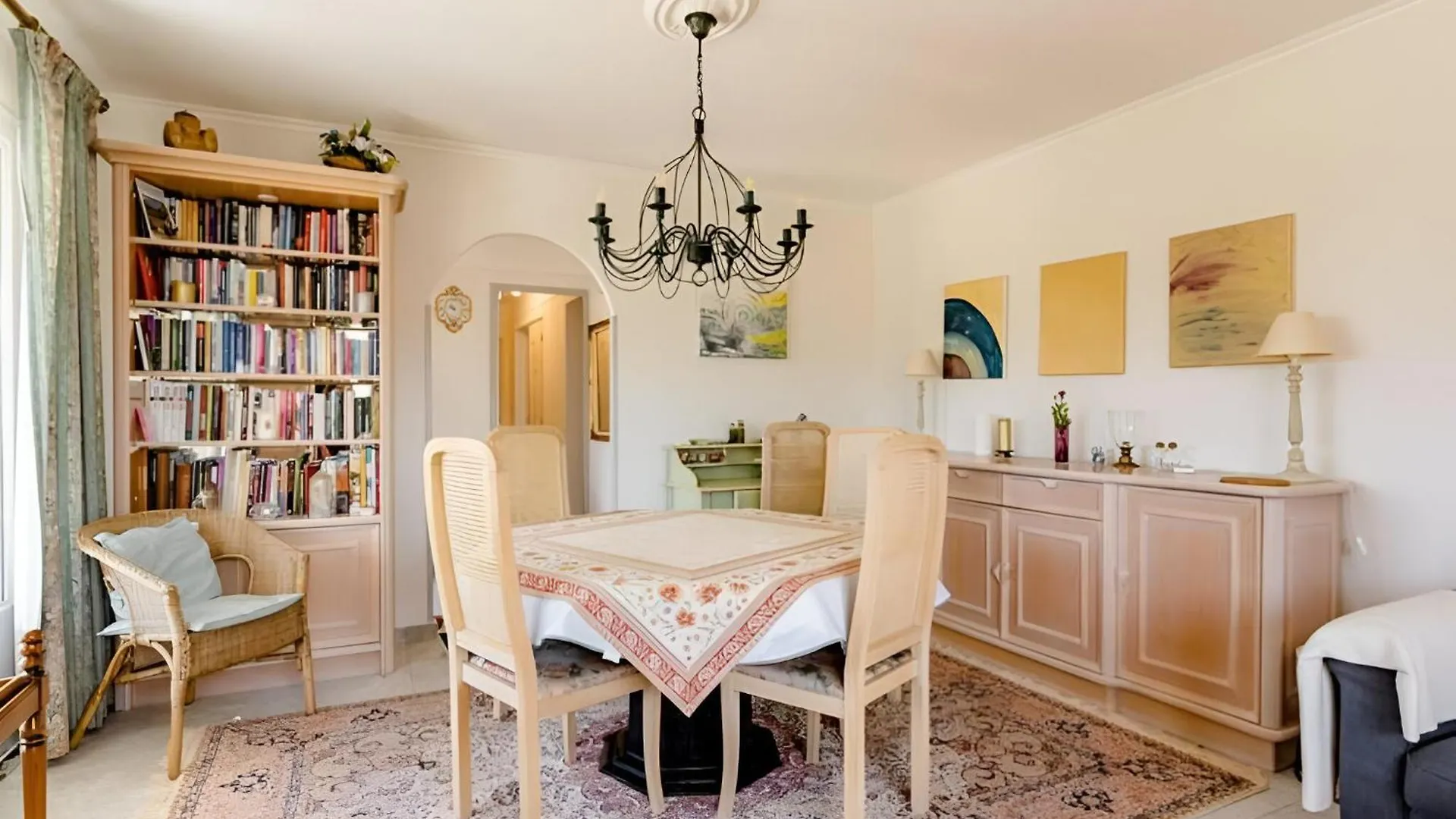 Habitación en casa particular Villa Echauguette, Chambre Et Toilette Privee Maison Partagee Avec La Proprietaire Six-Fours-les-Plages
